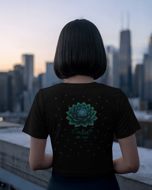 Lotus V-Neck Tee (US)